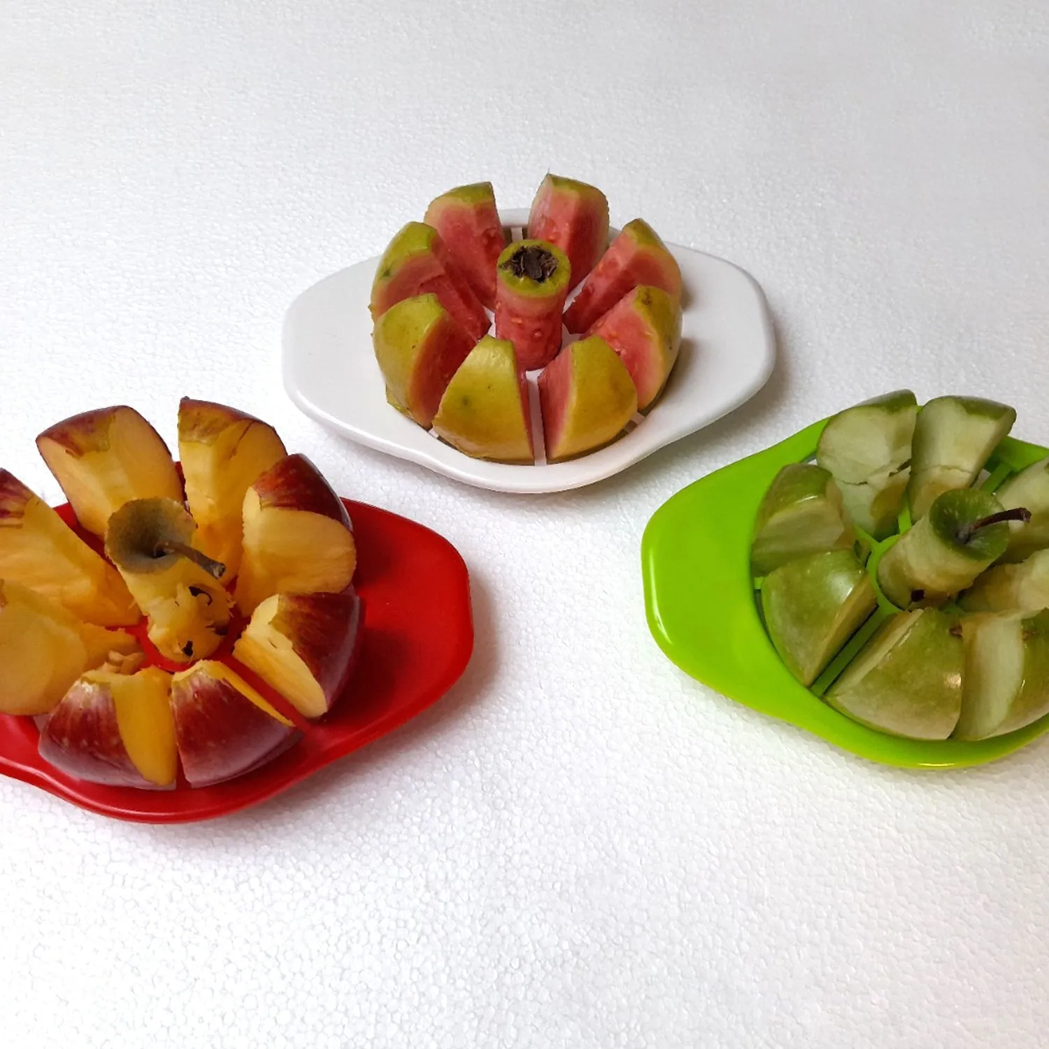 Apple Cutter / Slicer with plastic 8 Blades Heavy Plastic Apple Cutter